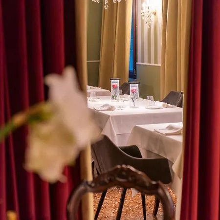 Confini Otel 3*
